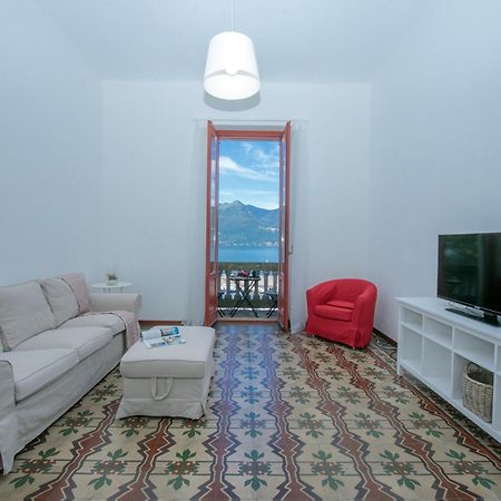 Residenza Oleandro Lake View Luino Center - Happy Rentals Exteriör bild