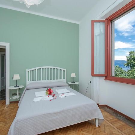 Residenza Oleandro Lake View Luino Center - Happy Rentals Exteriör bild