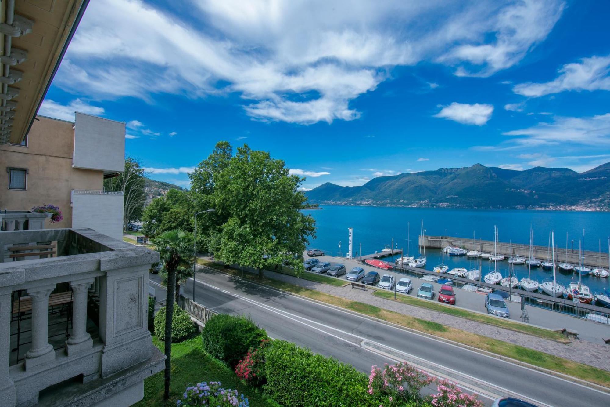 Residenza Oleandro Lake View Luino Center - Happy Rentals Exteriör bild