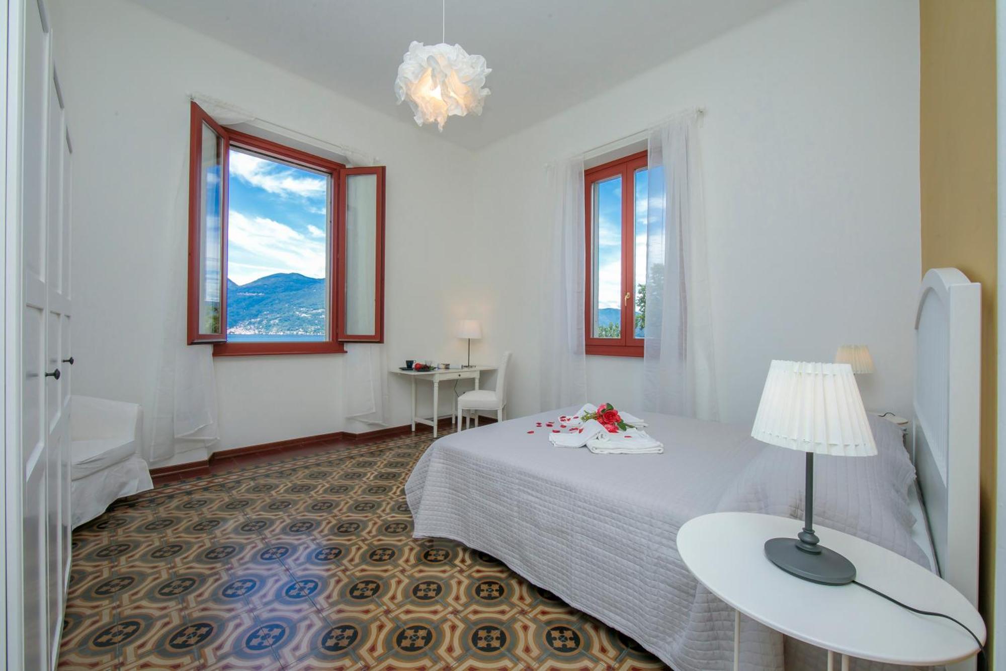 Residenza Oleandro Lake View Luino Center - Happy Rentals Exteriör bild